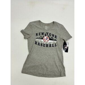 MLB New York Yankees Girls Size L Gray Short Sleeve Graphic Baseball T-Shirt